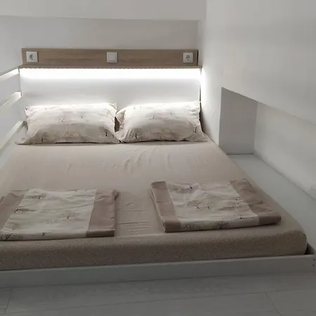 Apartment Cozy Gallery - Centre Novi Sad